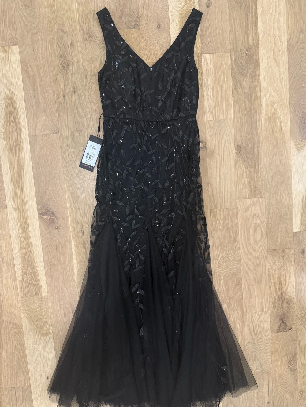 NWT Ever Pretty Black Sequin Beaded V-Neck Maxi Mermaid Gown